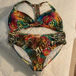 Plus size tropical halter bikini
